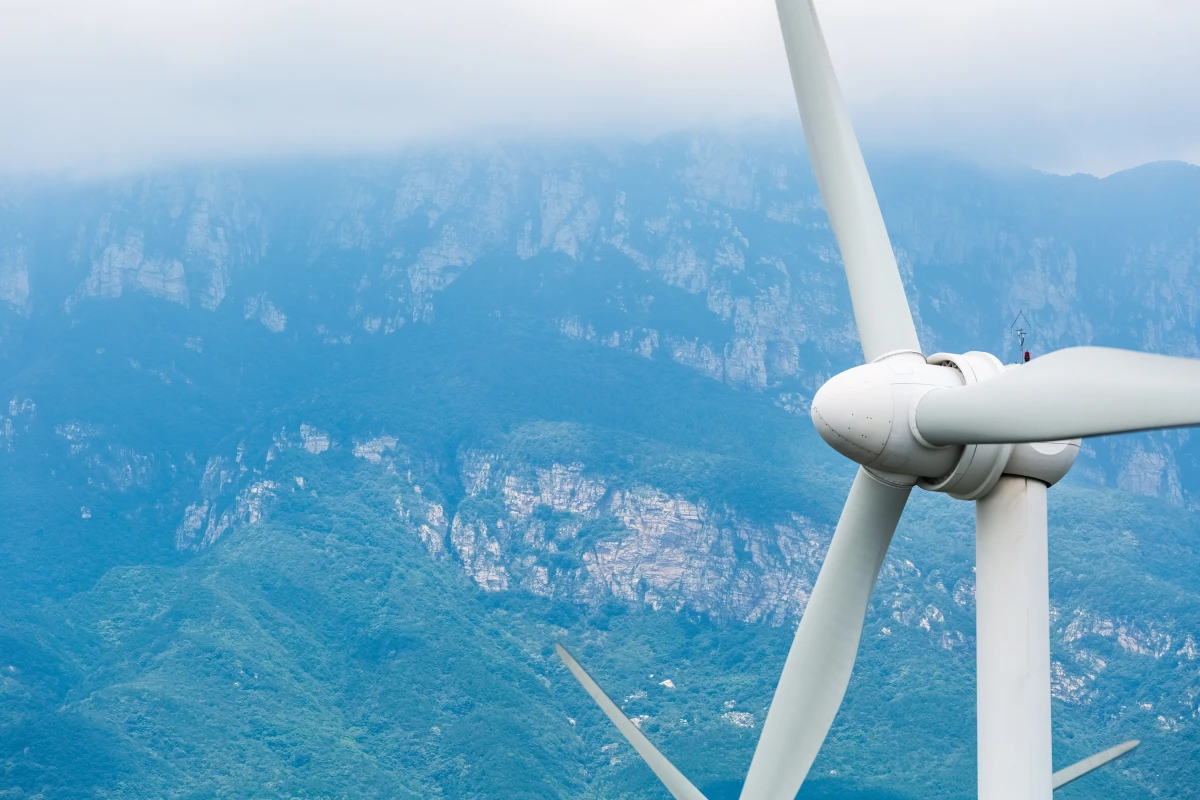 Les nouvelles législations sur les énergies renouvelables : enjeux et perspectives