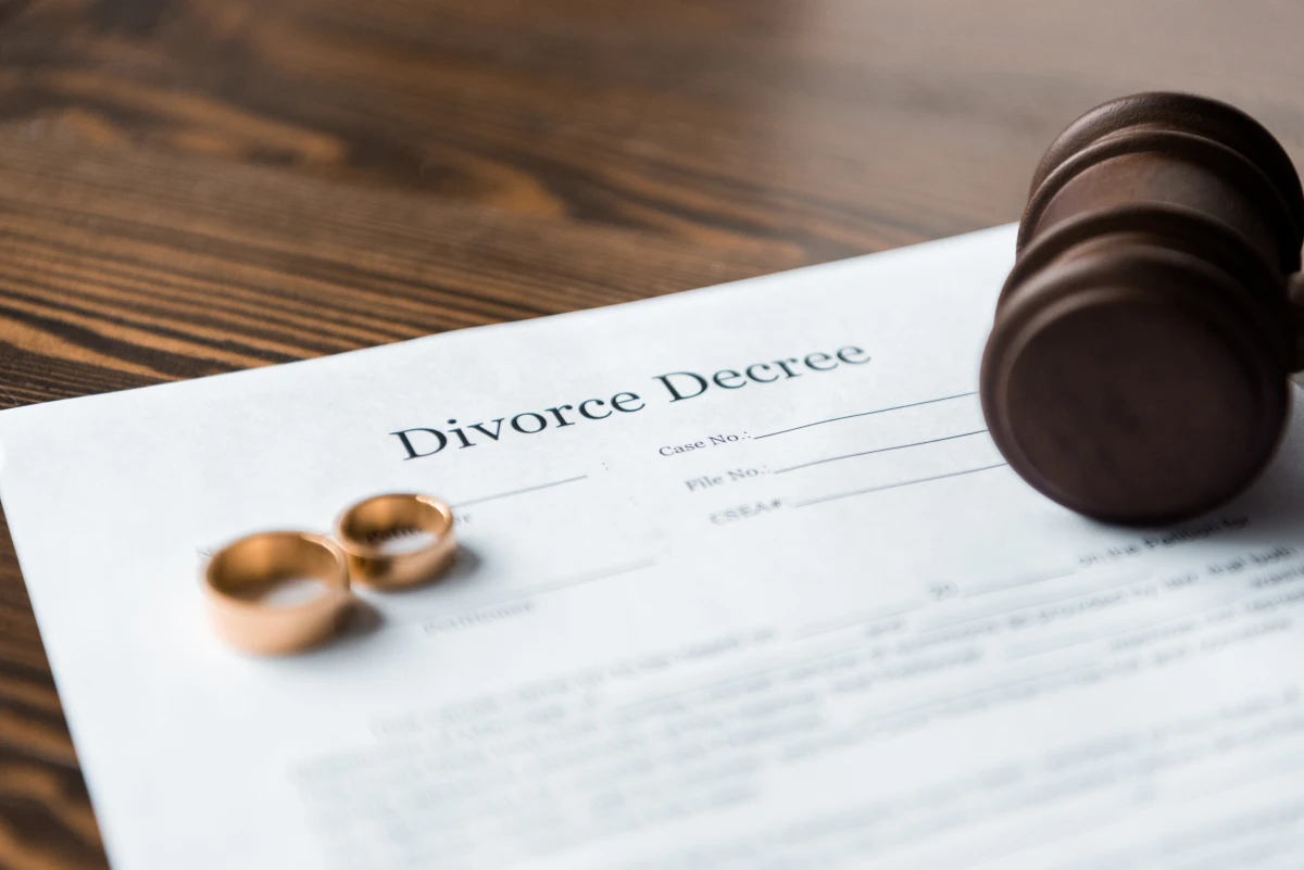 Divorce et fiscalité : Démêler les implications financières de la séparation