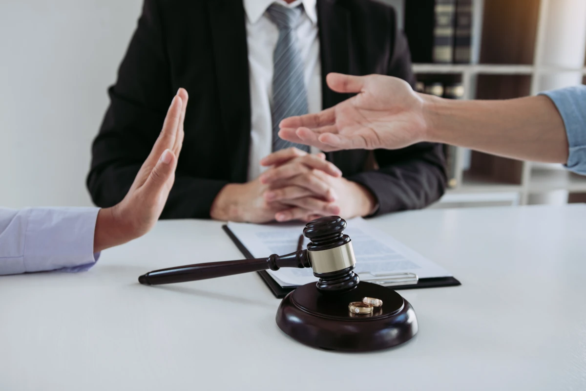 Divorce et prestations compensatoires : Comprendre vos droits et obligations