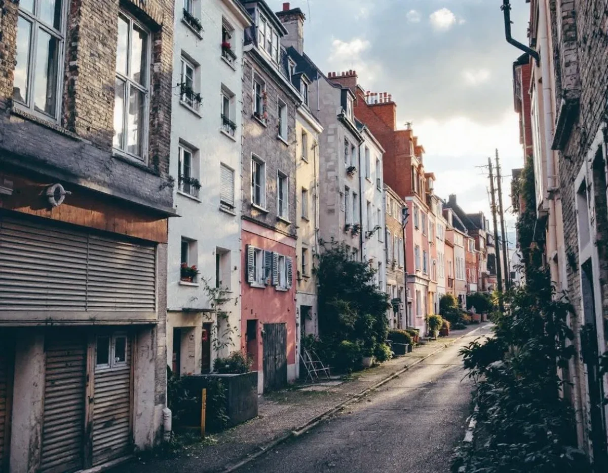 La Révolution Silencieuse : NFT Immobiliers et Métamorphose du Droit de Propriété en 2025